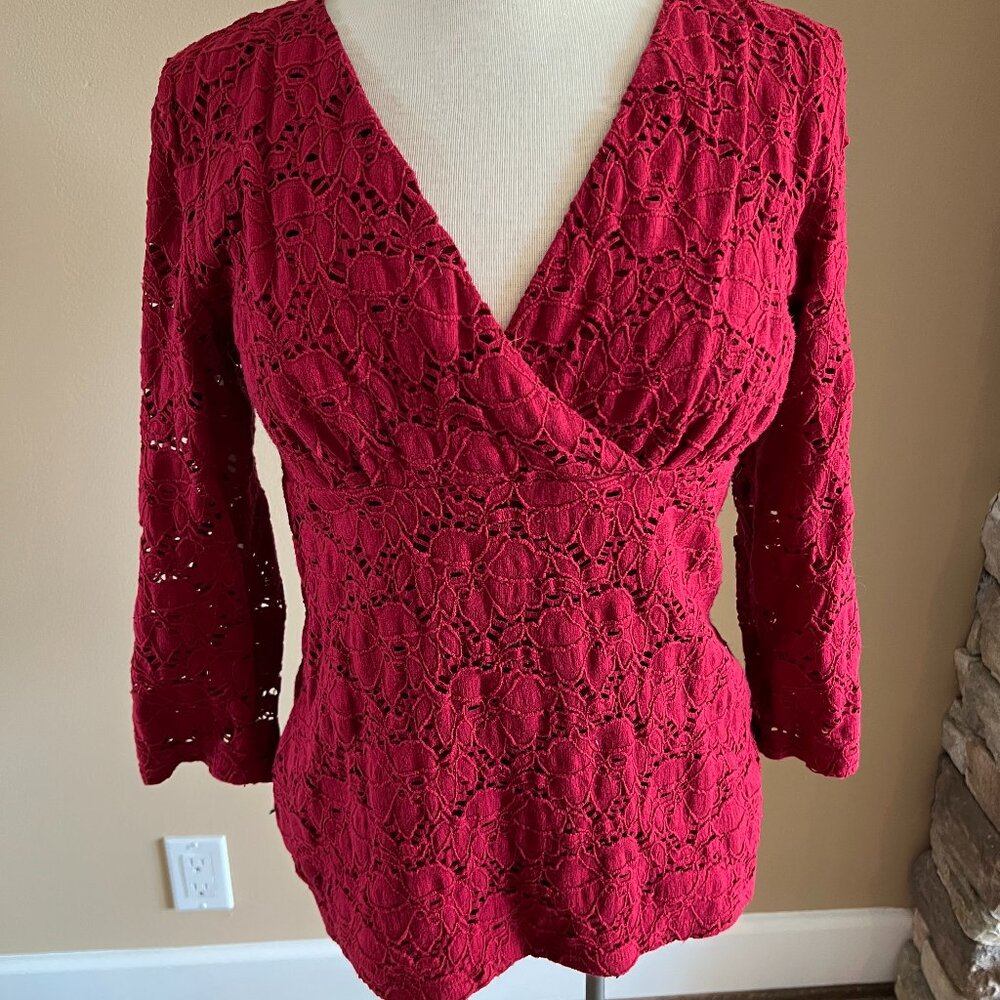 INC International Concepts crimson red lace long sleeve v-neck size M